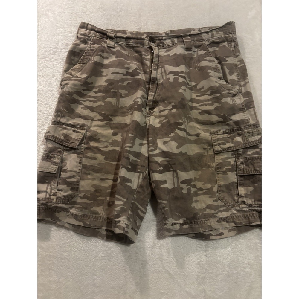 Wrangler Cargo Shorts Men's 34 Camo Outdoor Hiking Casual Hunting Hero
